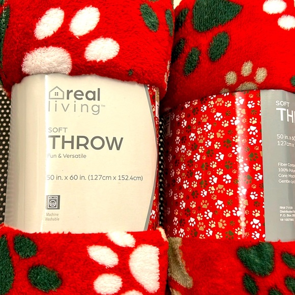 Soft THROW Puppy Paws * Dog Lovers * Red White Green 50x60 Plush 100% Polyester - Picture 3 of 8